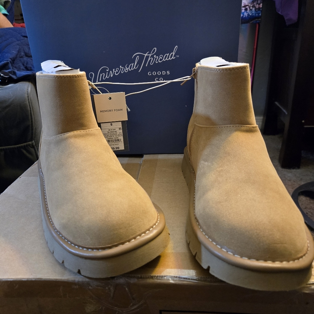 Universal Thread Tan Ankle Boots - Picture 5 of 6